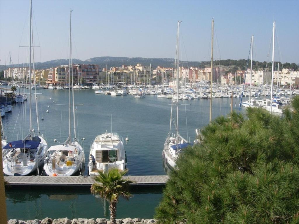 Gruissan Appartement Calme, Vue Sur Port De Plaisance -Clim, Empl.Parking Exterior foto