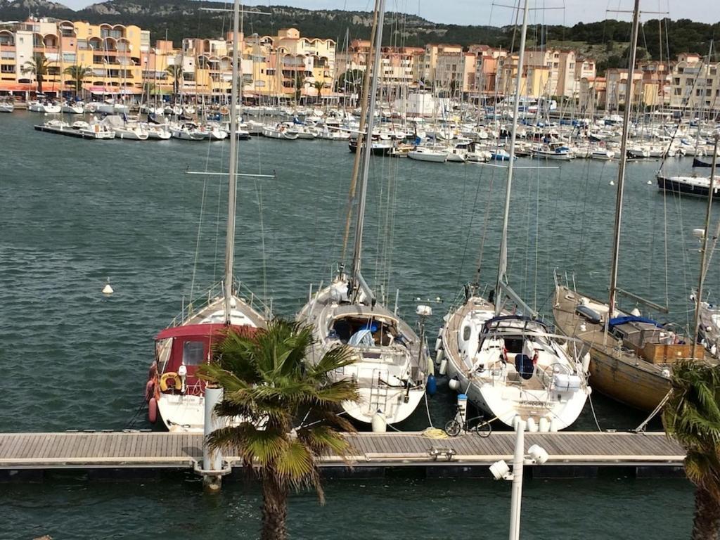 Gruissan Appartement Calme, Vue Sur Port De Plaisance -Clim, Empl.Parking Exterior foto