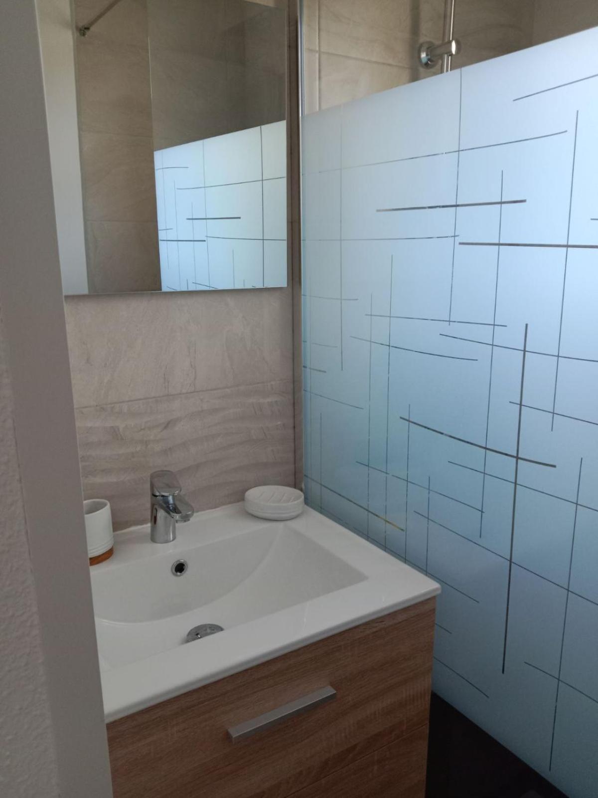 Gruissan Appartement Calme, Vue Sur Port De Plaisance -Clim, Empl.Parking Exterior foto